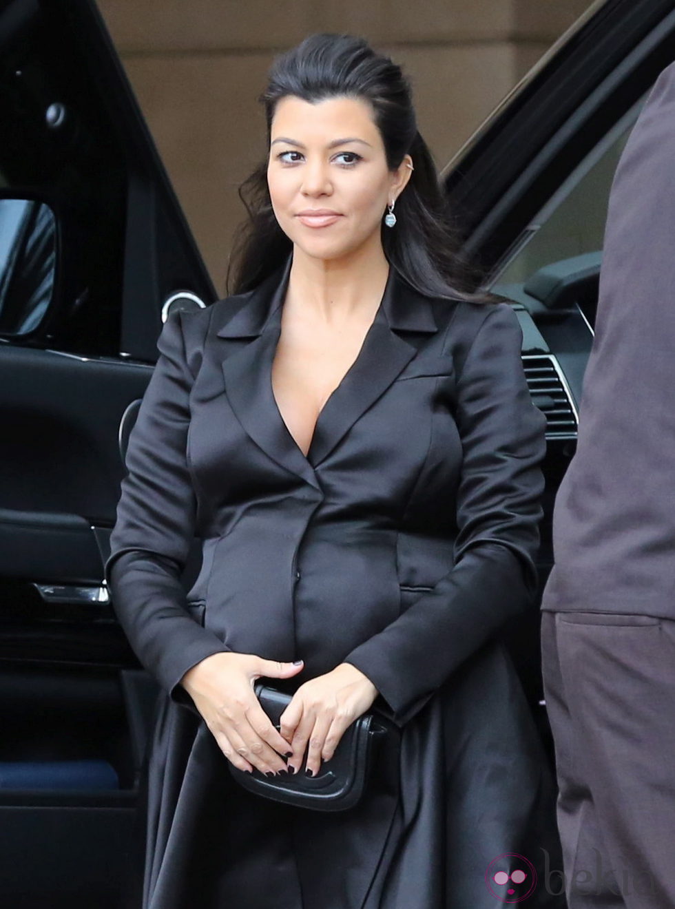 Kourtney Kardashian en el baby shower de su tercer hijo