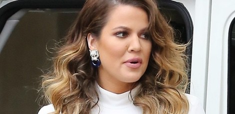 Khloé Kardashian llega al baby shower de Kourtney Kardashian en Los Ángeles