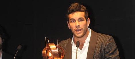 Mario Casas, ganador del premio 'La Luz' en el Festival de Cine Iberoamericano de Huelva