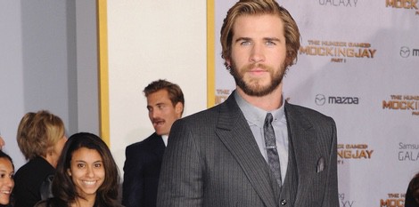 Liam Hemsworth en el estreno de 'Los Juegos del Hambre: Sinsajo Parte 1' en Los Ángeles