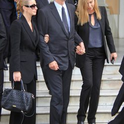 Genoveva Casanova, Jacobo Fitz-James Stuart e Inka Martí en el funeral de la Duquesa de Alba