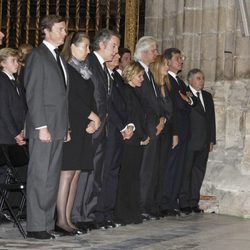 Los hijos y los nietos de Cayetana Fitz-James Stuart en el funeral de la Duquesa de Alba