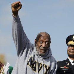 Bill Cosby acude a la ceremonia del Día de los Veteranos en Filadelfia