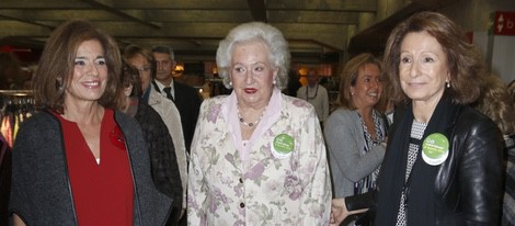 Ana Botella, la Infanta Pilar y Pina Sánchez Errázuriz en la inauguración del Rastrillo Nuevo Futuro