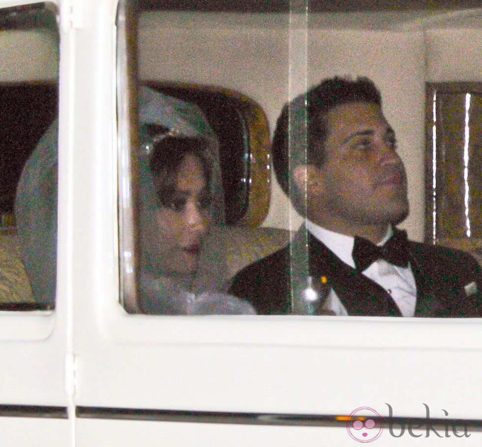 Los novios, Snooki y Jionni LaValle el dia de su boda