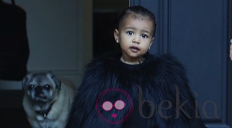 North West y su perrito Georgia