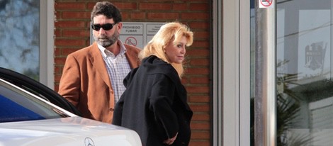 La Baronesa Thyssen visita a su nieta tras su nacimiento