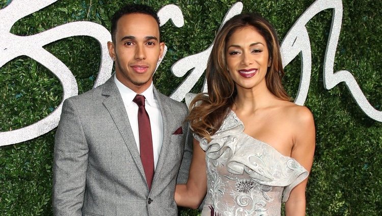 Lewis Hamilton y Nicole Scherzinger acuden a los 'British Fashion Awards 2014' en Londres