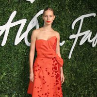 Karolina Kurkova acude a los 'British Fashion Awards 2014' en Londres