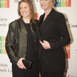 Jane Lynch y Elizabeth Dickey en la entrega del Premio Kennedy 2014