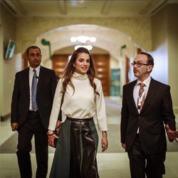 La Reina Rania de Jordania visitando el Foro de Habilidades del Profesor