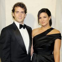 Henry Cavill y Gina Carano en el cocktail de Tom Ford