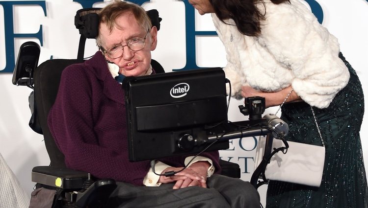 Stephen Hawking y Jane Wilde en el estreno de 'La Teoría del Todo'