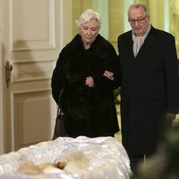 Alberto y Paola de Bélgica en la capilla ardiente de la Reina Fabiola