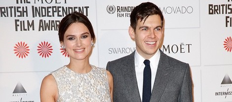 Keira Knightley y James Righton acuden a los 'Moët British Independent Spirit Awards 2014'