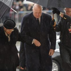 Astrid y Harald de Noruega en el funeral de Fabiola de Bélgica