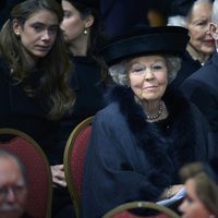 Beatriz de Holanda en el funeral de Fabiola de Bélgica