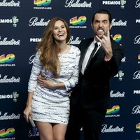 Elena Ballesteros y Dani Mateo en los Premios 40 Principales 2014