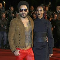 Lenny Kravitz y Shym en la entrega de los premios NRJ Awards 2014