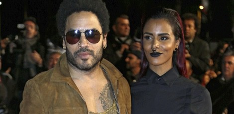 Lenny Kravitz y Shym en la entrega de los premios NRJ Awards 2014