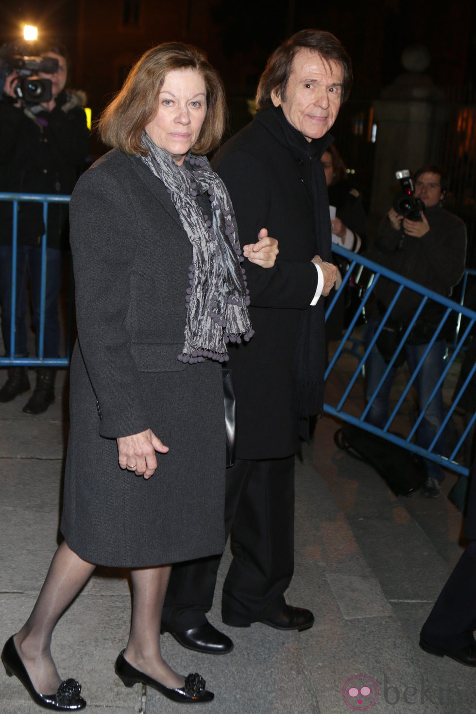 Natalia Figueroa y Raphael en el funeral de la Duquesa de Alba en Madrid