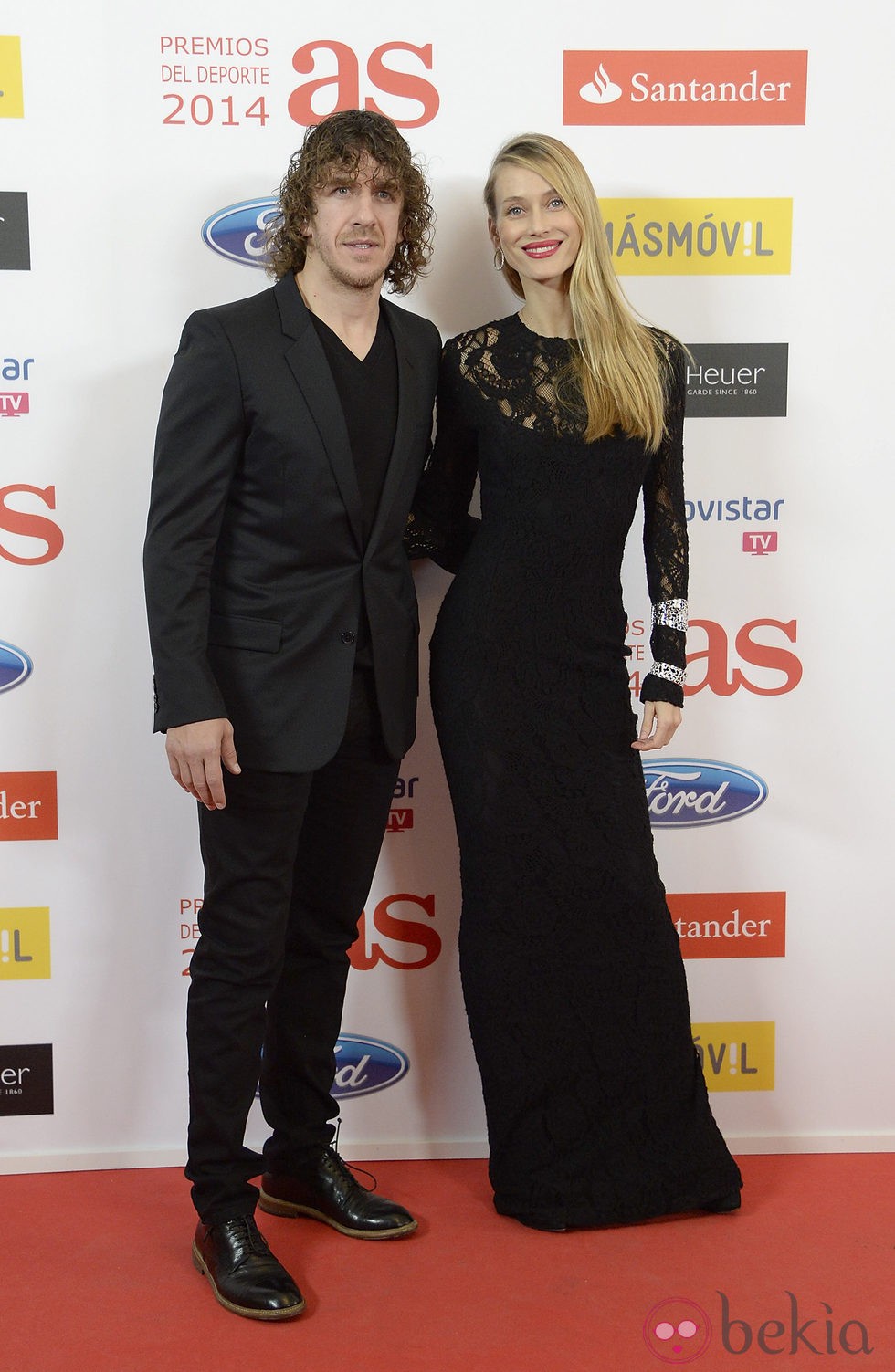 Carles Puyol y Vanesa Lorenzo en la entrega de los Premios As 2014