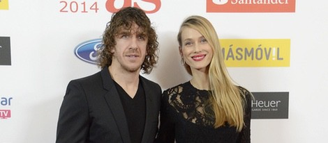 Carles Puyol y Vanesa Lorenzo en la entrega de los Premios As 2014