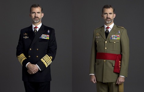 Foto oficial del Rey Felipe VI con uniforme de diario de Capitán General de la Armada