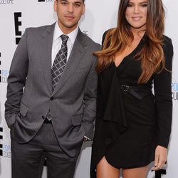 Rob Kardashian junto a su hermana Khloe