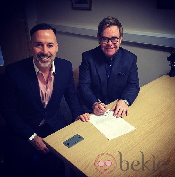 Elton John y David Furnish formalizan su matrimonio en Windsor