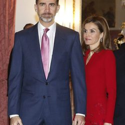 Los Reyes Felipe y Letizia en su último acto oficial de 2014