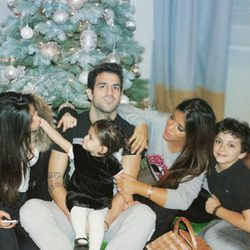 Cesc Fábregas y Daniella Semaan felicitan la Navidad 2014 con Lia, María y Joseph