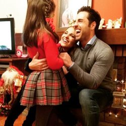 Paula Echevarría y David Bustamante felicitan la Navidad 2014 con su hija Daniella