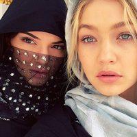 Kendall Jenner y Gigi Hadid en Abu Dhabi