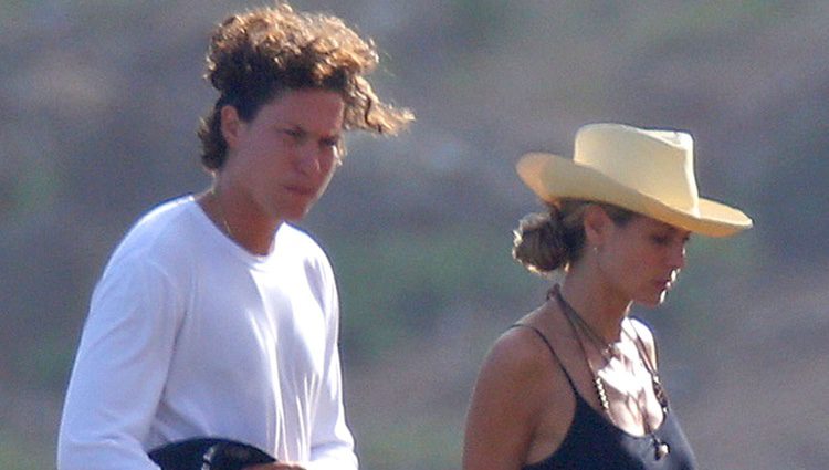 Heidi Klum y Vito Schnabel durante un día de montaña en San Bartolomé