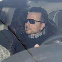 José Ortega Cano llegando en su casa de Madrid en su primer permiso carcelario