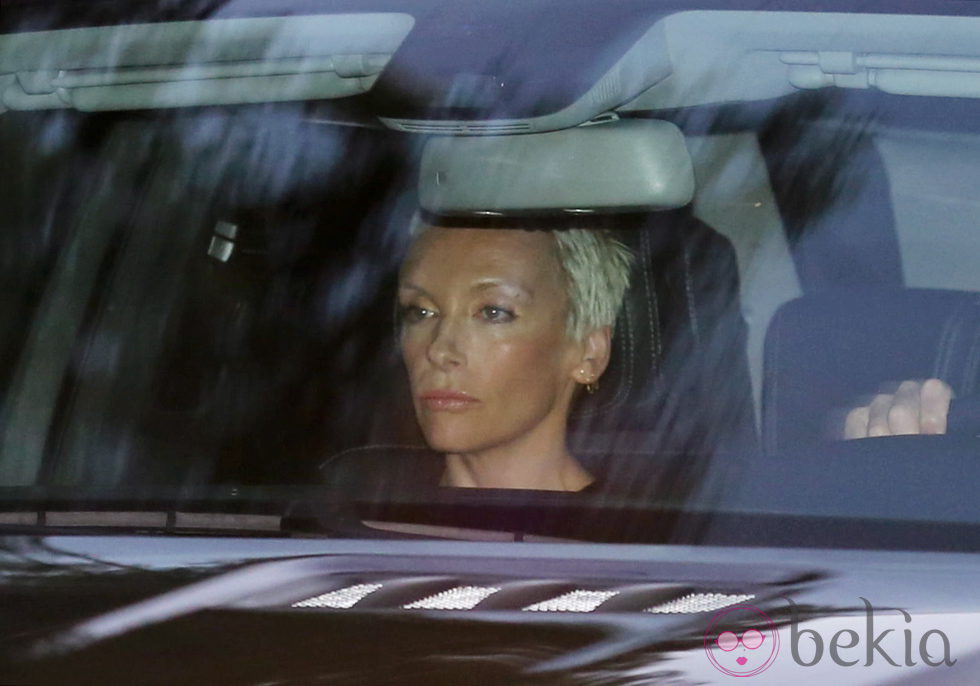 Toni Collette llegando a la boda de Cameron Diaz y Benji Madden