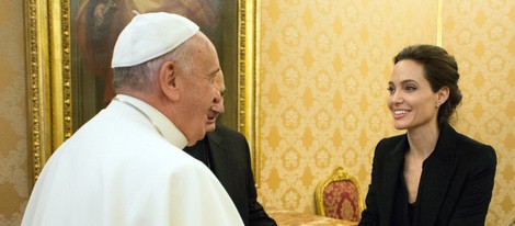 El Papa Francisco recibe a Angelina Jolie en el Vaticano