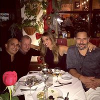 Sofia Vergara y Joe Manganiello salen a comer junto a unos amigos