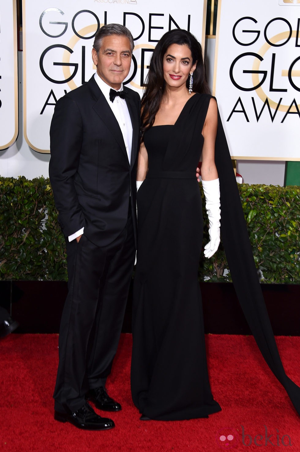 George Clooney y Amal Alamuddin en la alfombra roja de los Globos de Oro 2015