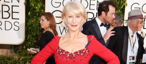 Helen Mirren en la alfombra roja de los Globos de Oro 2015