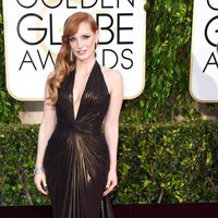 Jessica Chastain posando en la alfombra roja de los Globos de Oro 2015