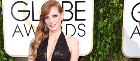 Jessica Chastain posando en la alfombra roja de los Globos de Oro 2015