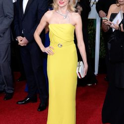 Naomi Watts en la alfombra roja de los Globos de Oro 2015