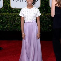 Quvenzhané Wallis en la alfombra roja de los Globos de Oro 2015