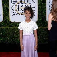 Quvenzhané Wallis en la alfombra roja de los Globos de Oro 2015