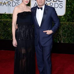 Mark Ruffalo y Sunrise Coigney en la alfombra roja de los Globos de Oro 2015