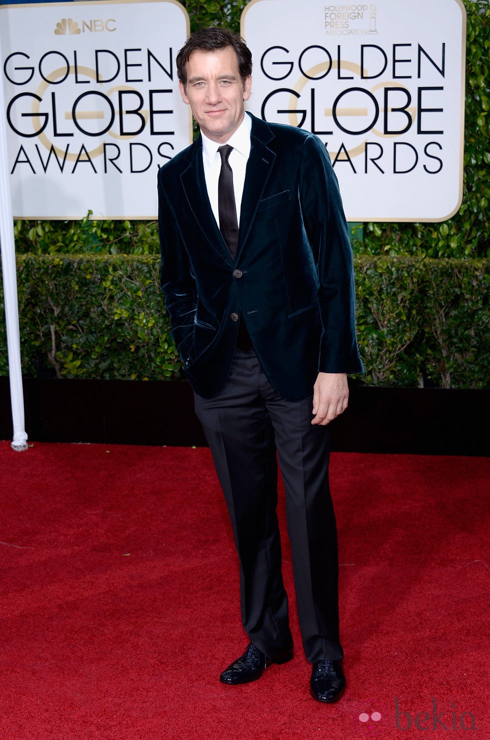 Clive Owen en la alfombra roja de los Globos de Oro 2015