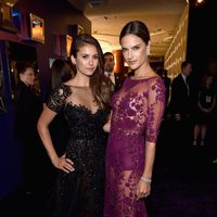 Nina Dobrev y Alessandra Ambrosio en la fiesta Warner tras los Globos de Oro 2015