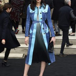 Liu Wen en el desfile de Burberry otoño/invierno 2015 de la Semana de la Moda Masculina de Londres